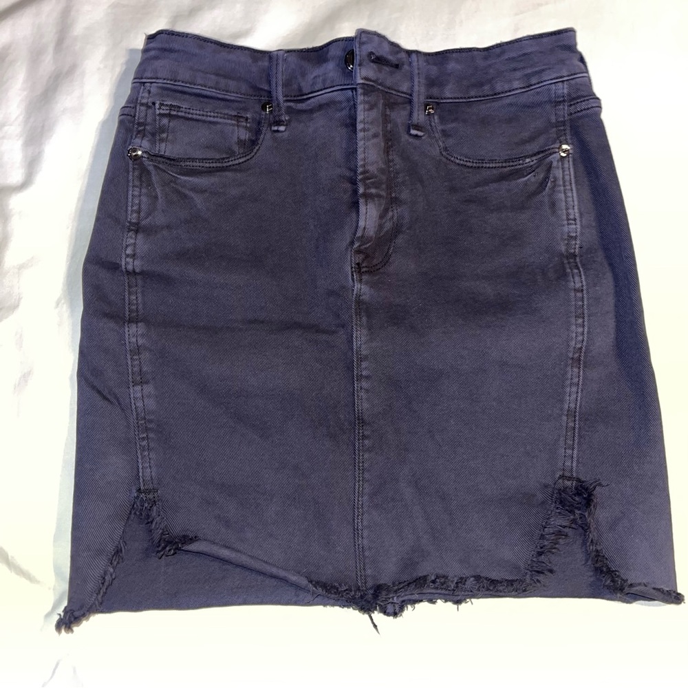 Good American The Bombshell Denim Skirt in Black